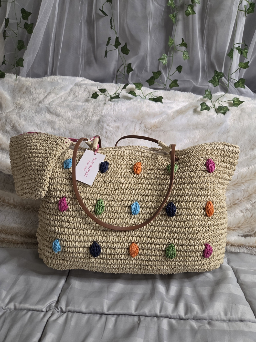 NWT-Isaac Mizrahi New York Straw Tote Bag with Matching Pouch